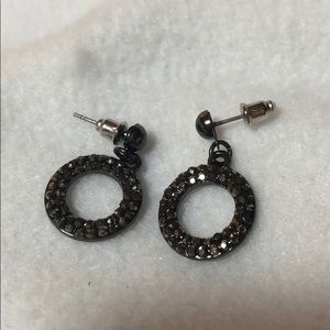 💸 Black Sparkly Earrings